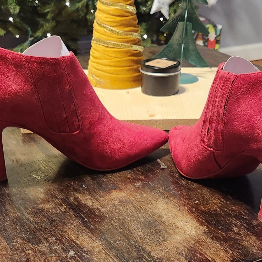 Nika Boots